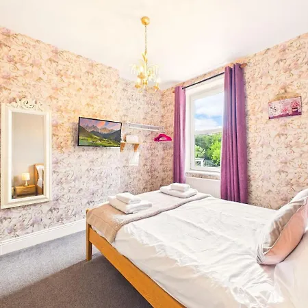 Tatil Evi New Charming Victorian By Signature - Free Parking - Spacious