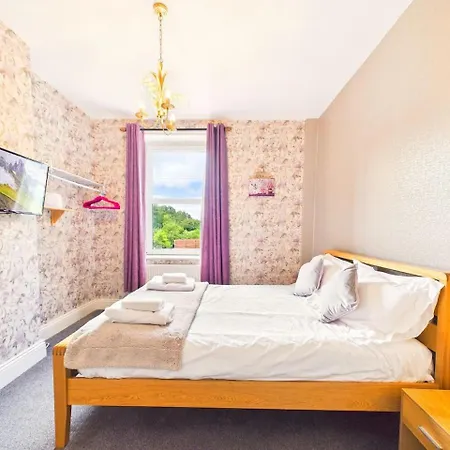 New Charming Victorian By Signature - Free Parking - Spacious Tatil Evi *