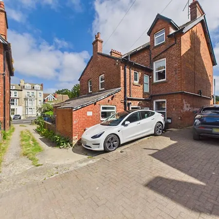 Tatil Evi New Charming Victorian By Signature - Free Parking - Spacious Whitby